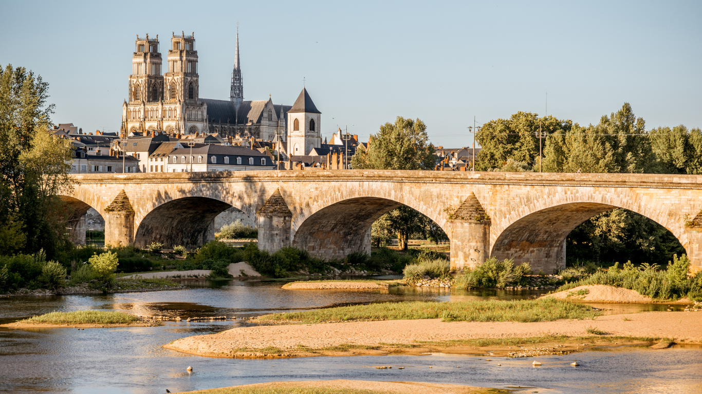 Conciergerie à Orléans et ses alentours : pourquoi les propriétaires délèguent de plus en plus ?
